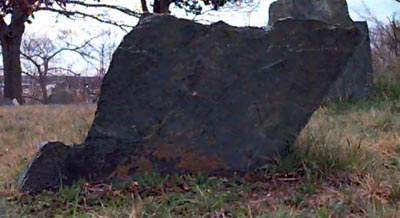 jpeg image of gravestone